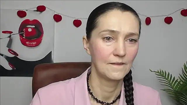 TayaFinch online show from February 16, 2026, 1:07 pm