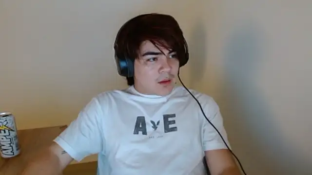 Snapshot of noah_voss chatting on November 9, 2025, 5:17 am noah voss online show from November 9, 2025, 5:17 am