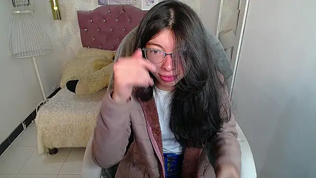 alllyson  online show from October 21, 2025, 7:36 pm