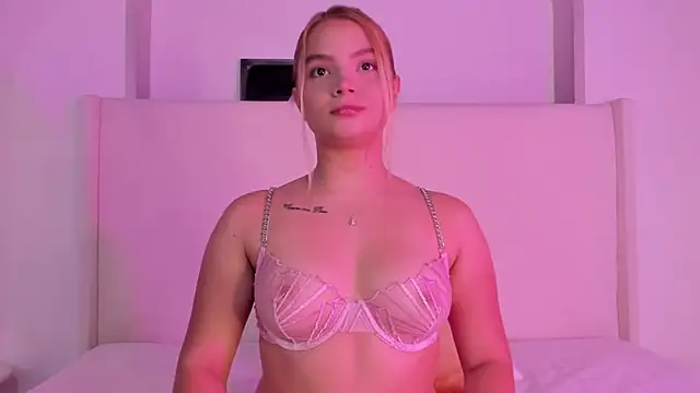 Sofi glow online show from March 12, 2026, 9:43 pm