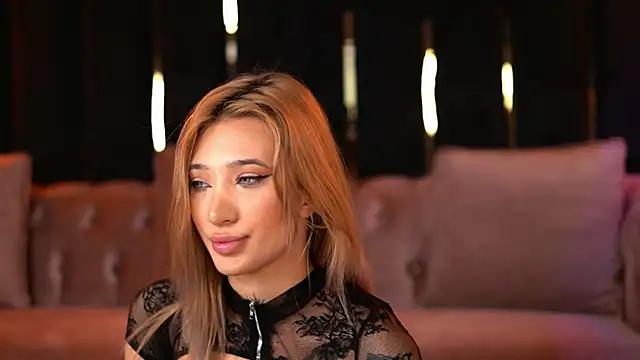 SiennaJayden online show from June 6, 2026, 8:19 am