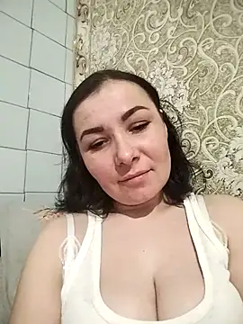 Mia24Blove online show from March 6, 2026, 4:36 pm