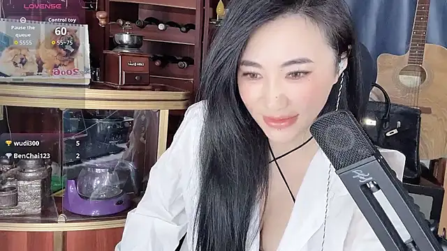 A-Lin-666 online show from September 19, 2025, 5:53 am