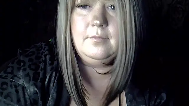 YuliiaSan online show from September 22, 2025, 6:21 pm