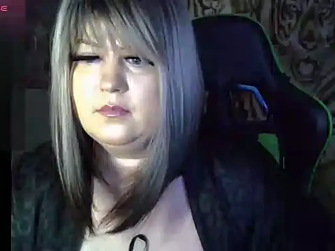 YuliiaSan online show from November 9, 2025, 7:06 am