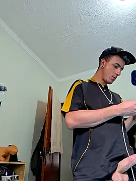 Snapshot of Bottz777 chatting on October 31, 2025, 3:46 pm Bottz777 online show from October 31, 2025, 3:46 pm