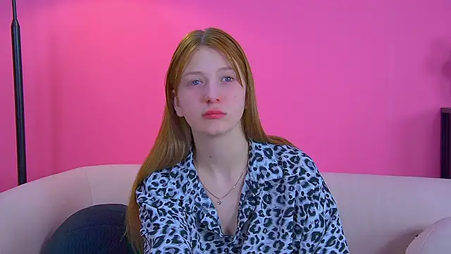 BeatriceBinoche online show from November 27, 2025, 6:32 pm