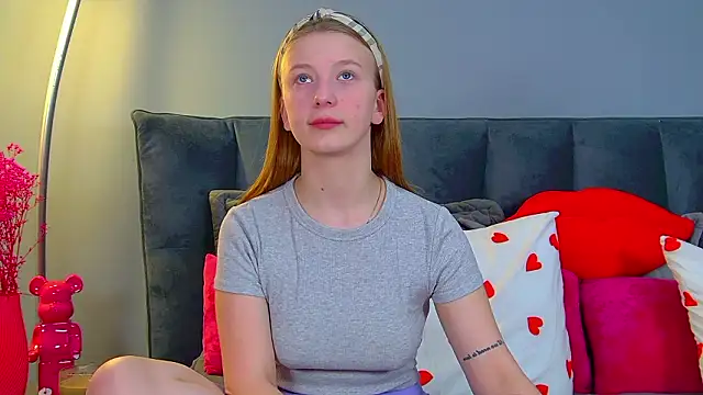 BeatriceBinoche online show from March 11, 2026, 6:41 am