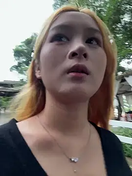 yuki june online show from November 9, 2025, 9:18 am