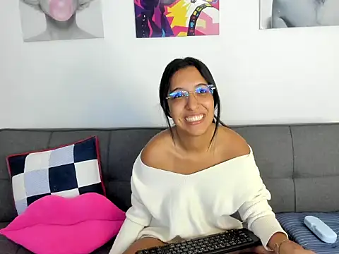 Valerygomez02 online show from March 18, 2026, 6:44 pm