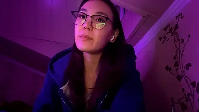 Snapshot of marry_dreams chatting on October 18, 2025, 2:29 pm marry dreams online show from October 18, 2025, 2:29 pm