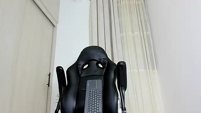 Biscuit oliva online show from March 10, 2026, 1:10 am