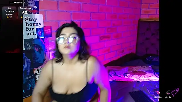 Roxy f w online show from January 6, 2026, 10:12 pm