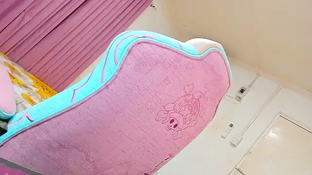 CraveMyCurves online show from March 3, 2026, 10:26 pm