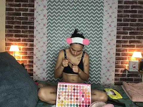 KaMila M00N online show from October 10, 2025, 4:28 pm