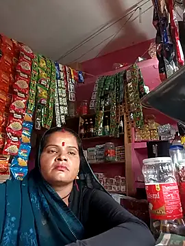 Snapshot of Sh_kiyara chatting on September 28, 2025, 3:56 am Sh kiyara online show from September 28, 2025, 3:56 am