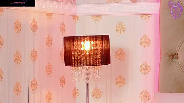 Snapshot of CoraVex chatting on October 23, 2025, 4:12 am CoraVex online show from October 23, 2025, 4:12 am