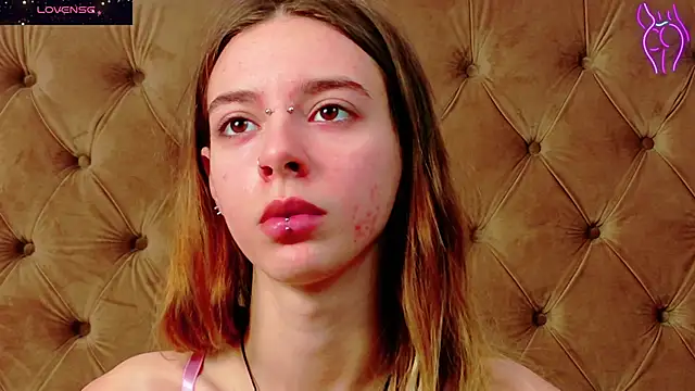 Snapshot of CoraVex chatting on November 27, 2025, 5:09 am CoraVex online show from November 27, 2025, 5:09 am