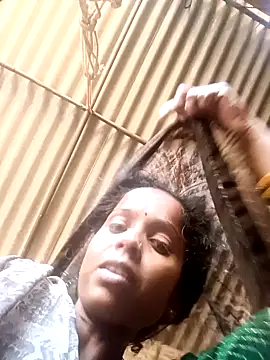 Snapshot of Km_kalpna chatting on September 22, 2025, 4:03 am Km kalpna online show from September 22, 2025, 4:03 am