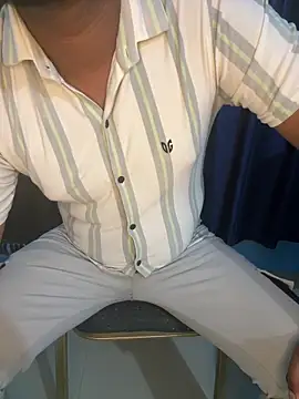 Snapshot of yourhoneyx1 chatting on November 1, 2025, 12:07 pm yourhoneyx1 online show from November 1, 2025, 12:07 pm