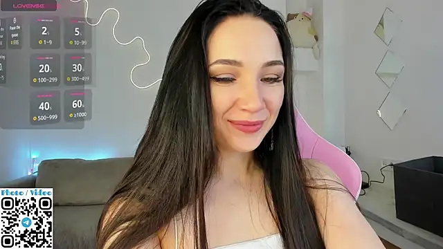 Helen Spark online show from October 26, 2025, 1:55 am