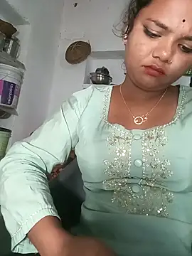 Hot Shredha online show from October 21, 2025, 3:13 pm