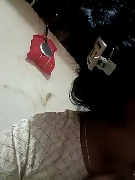 Hot Shredha online show from October 27, 2025, 3:32 am