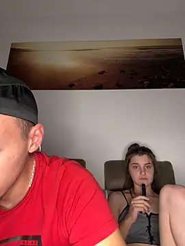 Snapshot of only4love chatting on October 4, 2025, 9:46 pm only4love online show from October 4, 2025, 9:46 pm