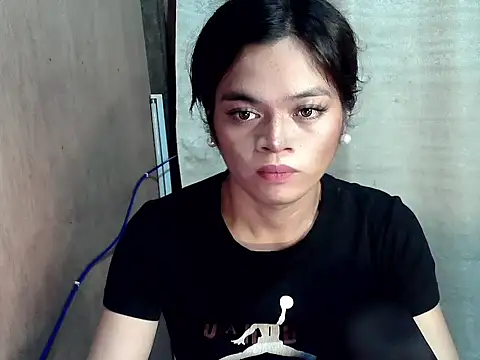 Snapshot of Nikah_loves_u chatting on November 29, 2025, 9:23 am Nikah loves u online show from November 29, 2025, 9:23 am