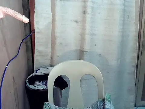 Snapshot of Nikah_loves_u chatting on December 17, 2025, 4:02 pm Nikah loves u online show from December 17, 2025, 4:02 pm