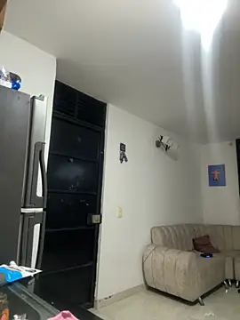 LittleStaicy online show from September 18, 2025, 2:35 am