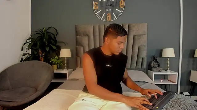 Zac Haynes online show from October 22, 2025, 3:18 am