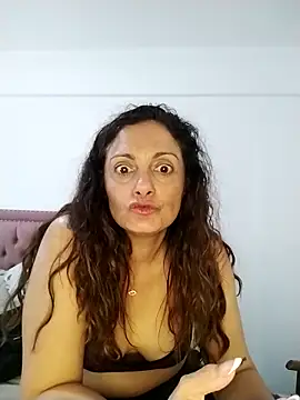 Snapshot of dulcefanny chatting on September 18, 2025, 6:10 pm dulcefanny online show from September 18, 2025, 6:10 pm