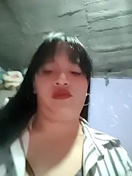 MILA  06 online show from December 14, 2025, 4:51 am