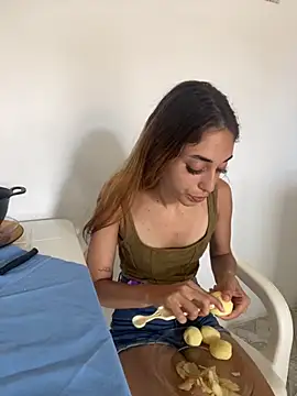 loirinhaaa online show from October 28, 2025, 3:04 pm