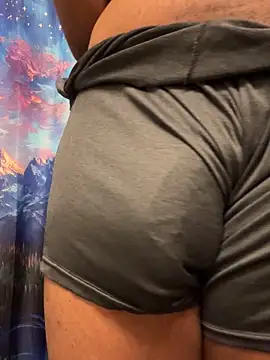 Snapshot of TallDickguy00 chatting on September 18, 2025, 1:18 am TallDickguy00 online show from September 18, 2025, 1:18 am