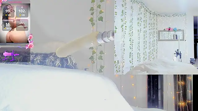 Snapshot of Ashley__Jones__ chatting on May 5, 2026, 9:06 am Ashley Jones online show from May 5, 2026, 9:06 am