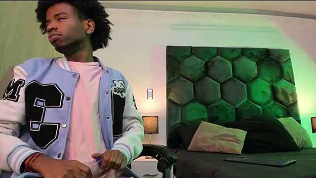 AllexJacob online show from February 7, 2026, 1:04 pm