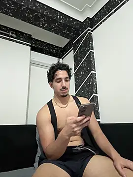 Snapshot of fuck___boyy chatting on March 13, 2026, 12:23 pm fuck boyy online show from March 13, 2026, 12:23 pm