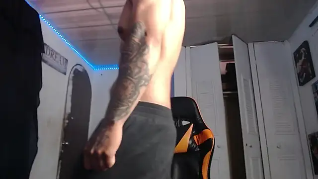 Snapshot of Chrys_harris77 chatting on September 26, 2025, 8:24 pm Chrys harris77 online show from September 26, 2025, 8:24 pm