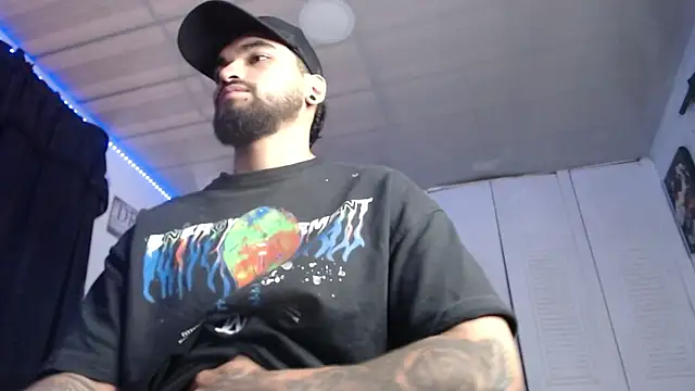 Snapshot of Chrys_harris77 chatting on October 6, 2025, 9:56 pm Chrys harris77 online show from October 6, 2025, 9:56 pm