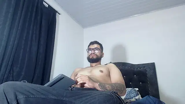 Chrys harris77 online show from March 9, 2026, 1:09 am