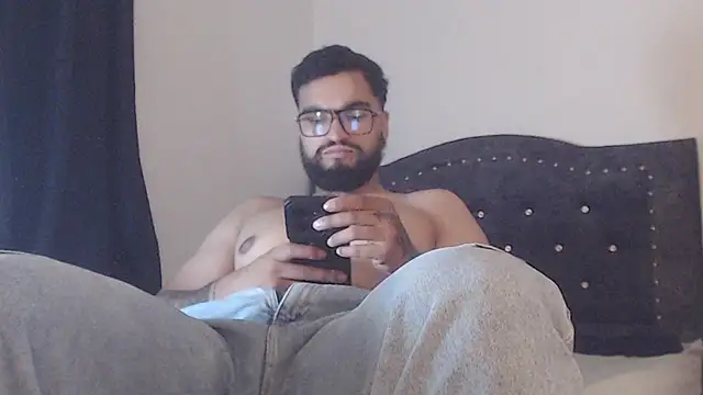 Chrys harris77 online show from April 11, 2026, 7:45 am