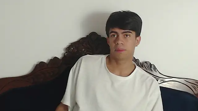 cody pipper  online show from November 8, 2025, 11:54 am