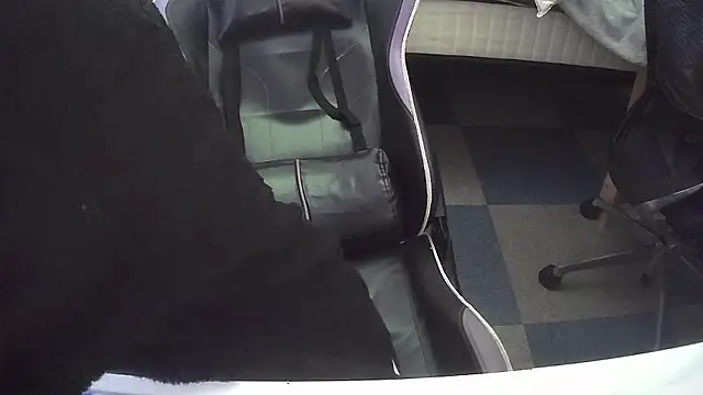 suzullll online show from February 19, 2026, 5:14 am