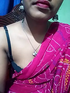 Snapshot of Cute_Couple59 chatting on December 15, 2025, 7:07 pm Cute Couple59 online show from December 15, 2025, 7:07 pm