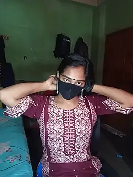 Snapshot of Cute_Couple59 chatting on May 13, 2026, 8:44 am Cute Couple59 online show from May 13, 2026, 8:44 am