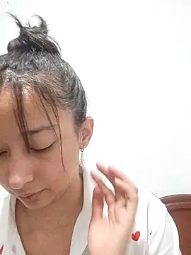 Vale stone  online show from April 1, 2026, 5:08 am