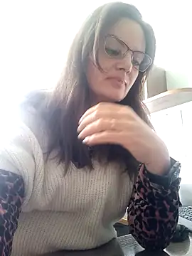 ValeriaLove43211 online show from October 7, 2025, 7:16 am