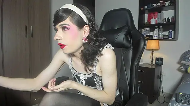 urLittlesissy online show from July 15, 2026, 3:45 am